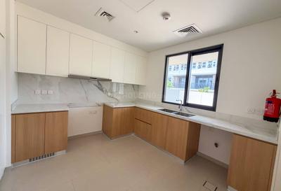 Kitchen Image of 2872 Sq.ft 3 BHK Villa for rent in Jebel Ali Village Dubai for Rs. 478833