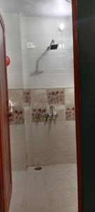 Bathroom Image of 2000 Sq.ft 4 BHK Independent House for sale in UPAVP Vrindavan Yojna, Roberts Lines Lucknow for Rs. 9000000