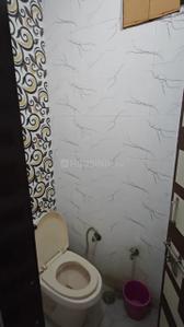Bathroom Image of 500 Sq.ft 1 BHK Builder Floor for rent in Hari Nagar New Delhi for Rs. 14000