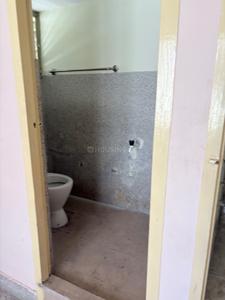 Bathroom Image of 700 Sq.ft 2 BHK Independent House for rent in Porur Chennai for Rs. 22000