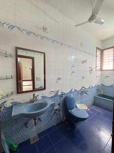 Bathroom Image of 1600 Sq.ft 4 BHK Villa for rent in Gotri Vadodara for Rs. 75000