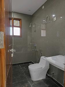 Common Bathroom Image of 1350 Sq.ft 3 BHK Builder Floor for sale in Vaishali Ghaziabad for Rs. 18499998
