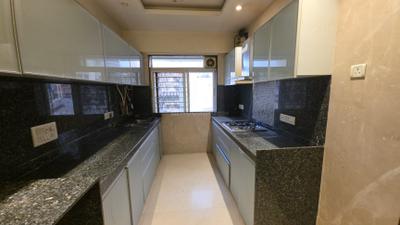 Kitchen Image of 2100 Sq.ft 4 BHK Apartment / Flat for sale in The Ruby CHS, Bandra West Mumbai for Rs. 110000000