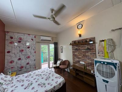 Bedroom Image of 1000 Sq.ft 2.5 BHK Apartment / Flat for sale in Panchsheel Pratishtha, Sector 75 Noida for Rs. 17800000