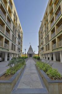 Image of 770 Sq.ft 1 BHK Apartment / Flat for sale in Variav, Surat for Rs. 1851000