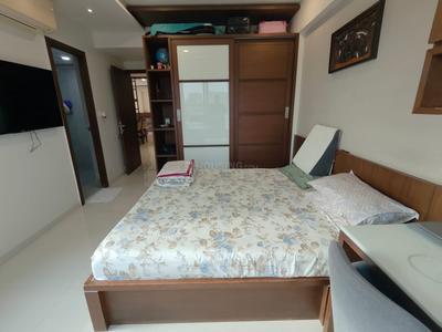 Bedroom Image of 2630 Sq.ft 4 BHK Apartment / Flat for sale in Shaligram Plush, Thaltej Ahmedabad for Rs. 35000000