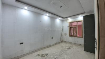 Bedroom Image of 1000 Sq.ft 3 BHK Builder Floor for sale in Lal Kuan New Delhi for Rs. 10000000