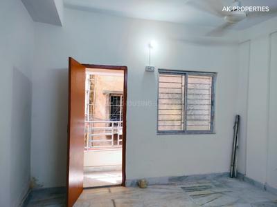 Bedroom Image of 300 Sq.ft 1 BHK Apartment / Flat for rent in Picnic Garden Kolkata for Rs. 8000