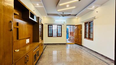 Hall Image of 1100 Sq.ft 2 BHK Independent House for rent in Kithiganur Bengaluru for Rs. 23000