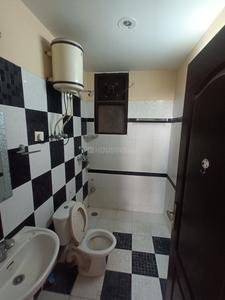 Bathroom Image of 1600 Sq.ft 3 BHK Apartment / Flat for rent in Nirman Nagar Jaipur for Rs. 24000