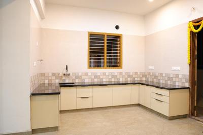 Kitchen Image of 2000 Sq.ft 3 BHK Farm House for rent in Basaveshwara Nagar Bengaluru for Rs. 75000