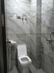 Bedroom One Image of 950 Sq.ft 2 BHK Builder Floor for sale in Indirapuram Ghaziabad for Rs. 7100000