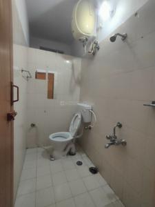 Bathroom Image of 700 Sq.ft 1.5 BHK Builder Floor for rent in Indira Nagar Bengaluru for Rs. 30000