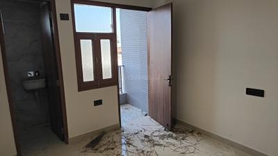 Bedroom Image of 700 Sq.ft 2 BHK Builder Floor for sale in Mayur Vihar Phase 1 New Delhi for Rs. 7500000