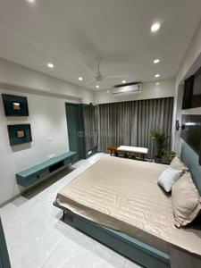 Bedroom Image of 3501 Sq.ft 4 BHK Independent House for rent in SS Infinitus, Nipania Indore for Rs. 80000