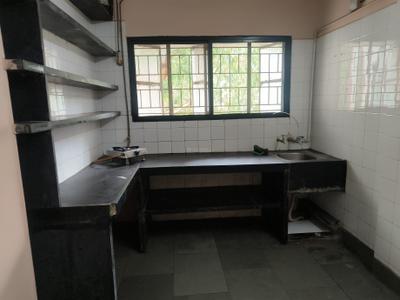 Kitchen Image of 900 Sq.ft 2 BHK Apartment / Flat for rent in Kothrud Pune for Rs. 30000