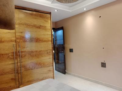 Bedroom Image of 1440 Sq.ft 3 BHK Builder Floor for sale in GTB Nagar New Delhi for Rs. 30000000