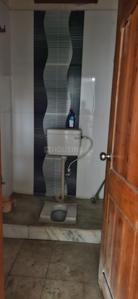 Bathroom Image of 1700 Sq.ft 2 BHK Builder Floor for rent in Paharia Varanasi for Rs. 10500