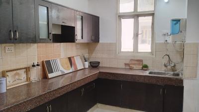 Kitchen Image of 1260 Sq.ft 2 BHK Apartment / Flat for rent in Bulland Group Heights, Crossings Republik Ghaziabad for Rs. 22000