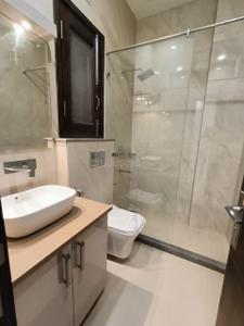 Bathroom Image of 2000 Sq.ft 3 BHK Builder Floor for sale in RWA Malviya Block B1, Malviya Nagar New Delhi for Rs. 42600000