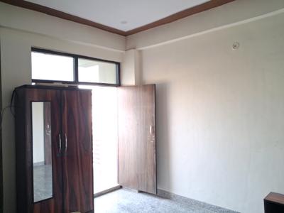 Bedroom Image of 600 Sq.ft 1 RK Apartment / Flat for rent in Sector 102 Noida for Rs. 15000