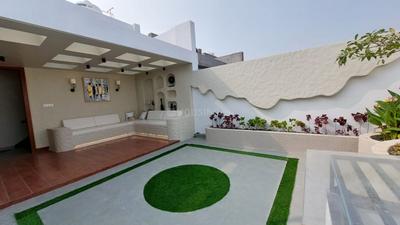 Balcony Image of 2200 Sq.ft 3 BHK Independent House for sale in Nipania Indore for Rs. 13500000