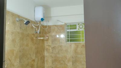 Bathroom Image of 1200 Sq.ft 3 BHK Apartment / Flat for rent in Amrutha Platinum Towers, Whitefield Bengaluru for Rs. 50000