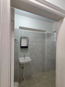 Bathroom Image of 1544 Sq.ft 3 BHK Apartment / Flat for rent in Sri Balaji Classic, Medahalli Bengaluru for Rs. 30000