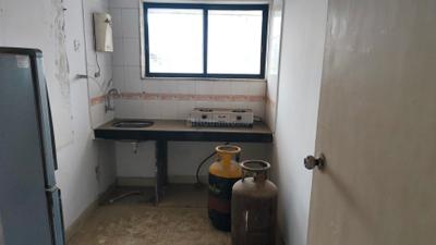 Kitchen Image of 750 Sq.ft 3 BHK Apartment / Flat for sale in Royal Palms Summit Apartments, Goregaon East Mumbai for Rs. 10000000