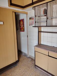 Kitchen Image of 900 Sq.ft 1 BHK Apartment / Flat for rent in Shahibaug Ahmedabad for Rs. 16000