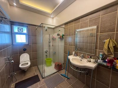 Image of 3350 Sq.ft 3.5 BHK Apartment / Flat for rent in Landmark Garden, Kalyani Nagar, Pune for Rs. 200000