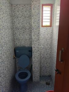 Bathroom Image of 950 Sq.ft 2 BHK Builder Floor for rent in Kaval Bairasandra Bengaluru for Rs. 18000