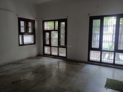 Bedroom Image of 4845 Sq.ft 5 BHK Independent House for rent in Sector 40 Noida for Rs. 350000