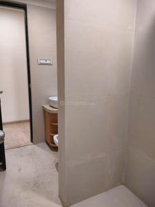 Bathroom Image of 1800 Sq.ft 4 BHK Apartment / Flat for sale in Juhu Mumbai for Rs. 125000000
