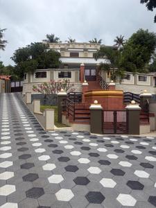Image of 1750 Sq.ft 2 BHK Independent House for rent in Vazhayila, Thiruvananthapuram for Rs. 20000
