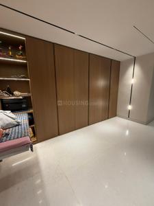 Bedroom Image of 6300 Sq.ft 7 BHK Duplex for sale in Punjabi Bagh New Delhi for Rs. 185000000