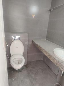 Bathroom Image of 1490 Sq.ft 3 BHK Apartment / Flat for rent in Mapsko Mount Ville, Sector 79 Gurgaon for Rs. 38000