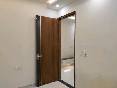 Bedroom Image of 1050 Sq.ft 2 BHK Apartment / Flat for sale in Lal Kuan Ghaziabad for Rs. 4665000