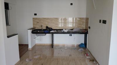 Kitchen Image of 850 Sq.ft 2 BHK Apartment / Flat for rent in VTP Beaumonde Building T2, Manjari Khurd Pune for Rs. 24000