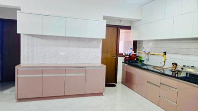 Kitchen Image of 2280 Sq.ft 3 BHK Apartment / Flat for rent in Motherland Magnate Impression, Science Park Ahmedabad for Rs. 44000