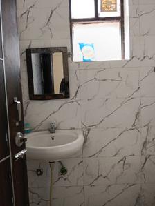 Image of 700 Sq.ft 1 BHK Builder Floor for rent in Sector 30, Gurgaon for Rs. 25000