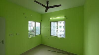 Bedroom Image of 929 Sq.ft 2 BHK Apartment / Flat for rent in Godrej Prakriti, Sodepur Kolkata for Rs. 15500