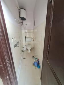 Bathroom Image of 1200 Sq.ft 1 BHK Builder Floor for rent in Model Town New Delhi for Rs. 16000