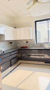 Kitchen Image of 3500 Sq.ft 3 BHK Builder Floor for rent in Sector 50 Noida for Rs. 75000