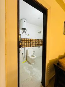 Bathroom Image of 750 Sq.ft 3 BHK Apartment / Flat for sale in Shyam Nagar Palwal for Rs. 4100000