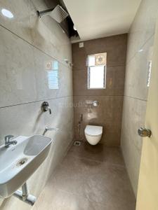 Bathroom Image of 1000 Sq.ft 2 BHK Apartment / Flat for sale in Omkar Nagar Nagpur for Rs. 5000000