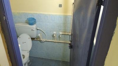 Bathroom Image of 950 Sq.ft 1 BHK Independent House for rent in Vaniyambadi Tirupathur for Rs. 5000