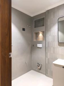 Common Bathroom Image of 2000 Sq.ft 4 BHK Builder Floor for sale in Indirapuram Ghaziabad for Rs. 24000000