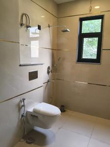 Common Bathroom Image of 1700 Sq.ft 3 BHK Builder Floor for rent in Sector 22 Gurgaon for Rs. 70000