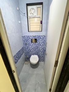 Image of 900 Sq.ft 1.5 BHK Apartment / Flat for rent in DDA Flats Sector 14, Sector 14 Dwarka, New Delhi for Rs. 35000